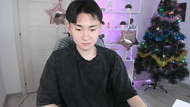 Miram Yu online show from 12-26-24, 08:42