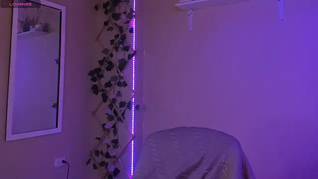 MadelineBenet online show from 09-09-25, 01:16