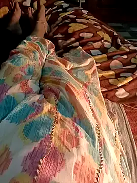 Snapshot of QUEEN-X-CPL chatting on 01-13-25, 05:02 QUEEN-X-CPL online show from 01-13-25, 05:02