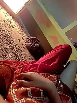 Snapshot of QUEEN-X-CPL chatting on 02-06-25, 05:19 QUEEN-X-CPL online show from 02-06-25, 05:19