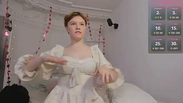 DreamyLuna online show from 01-12-25, 03:17