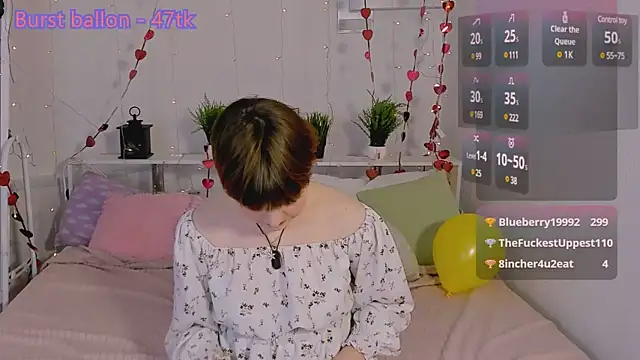 DreamyLuna online show from 01-25-25, 11:43