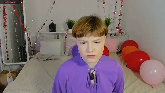 DreamyLuna online show from 01-26-25, 10:02