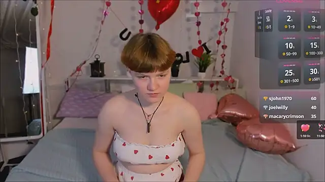 DreamyLuna online show from 01-30-25, 12:18