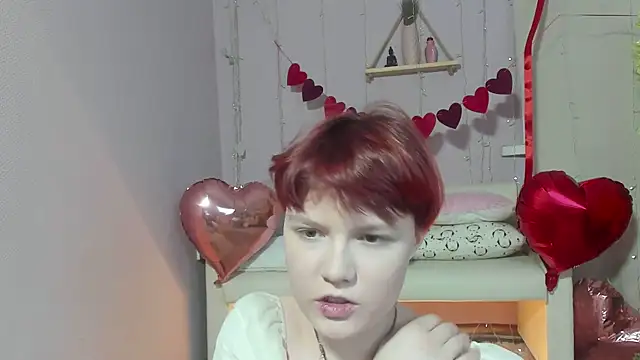 DreamyLuna online show from 02-07-25, 08:42