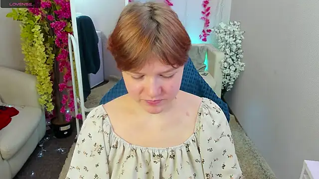 DreamyLuna online show from 10-05-25, 08:29