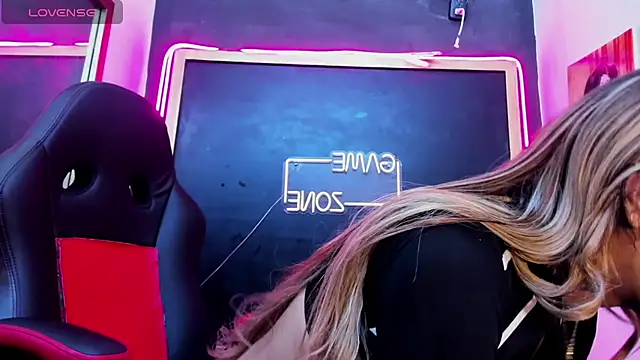 Isabella stanford2 online show from 10-10-25, 11:20