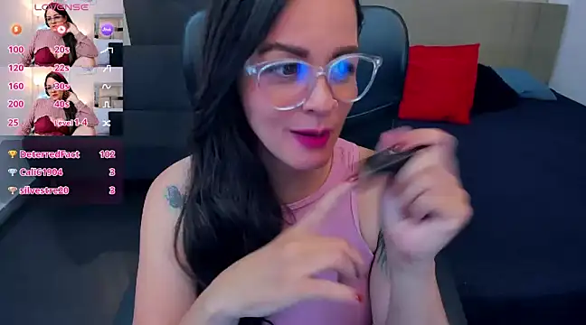 Snapshot of Zara_Jackson chatting on 12-29-24, 06:05 Zara Jackson online show from 12-29-24, 06:05