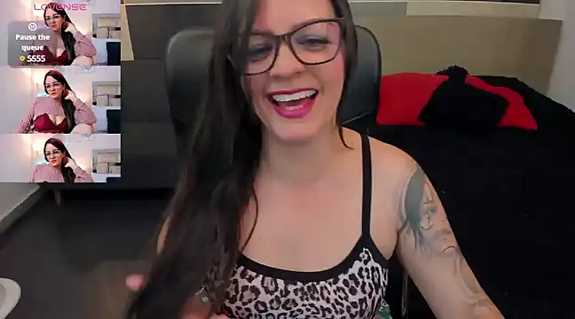 Snapshot of Zara_Jackson chatting on 01-13-25, 07:21 Zara Jackson online show from 01-13-25, 07:21