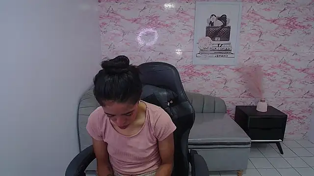 stephania t online show from 01-31-25, 10:42