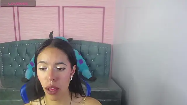 stephania t online show from 02-25-25, 03:42