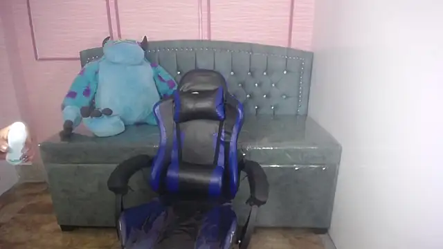 stephania t online show from 03-08-25, 01:57