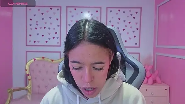 stephania t online show from 10-06-25, 11:29