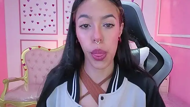 stephania t online show from 10-07-25, 12:35