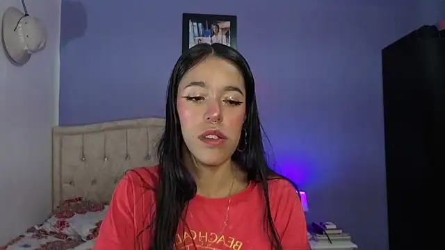 Snapshot of stephania_t chatting on 05-26-26, 04:03 stephania t online show from 05-26-26, 04:03