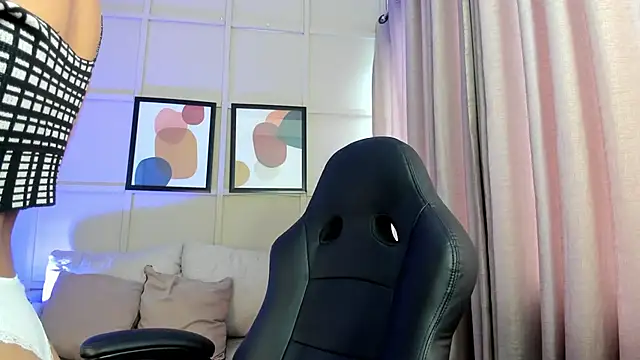  Sophie  miller online show from 06-02-26, 08:22