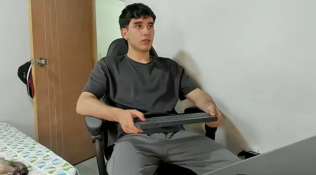 leo030809 online show from 12-02-24, 10:12