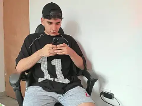 leo030809 online show from 03-20-25, 03:47