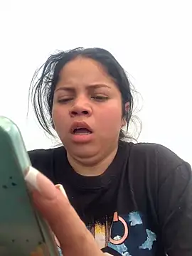 Elaa euphoria online show from 12-26-24, 06:43