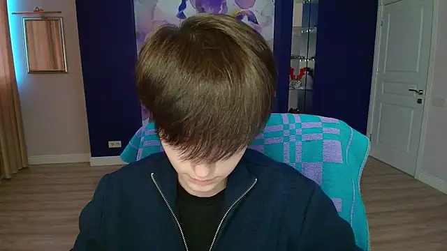 EmiliaYours online show from 02-04-25, 12:44