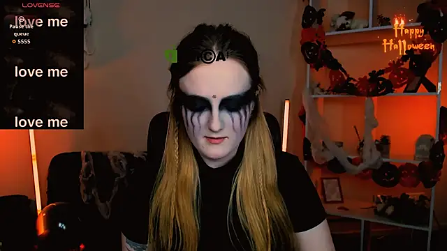 luna berryy online show from 10-23-25, 07:23