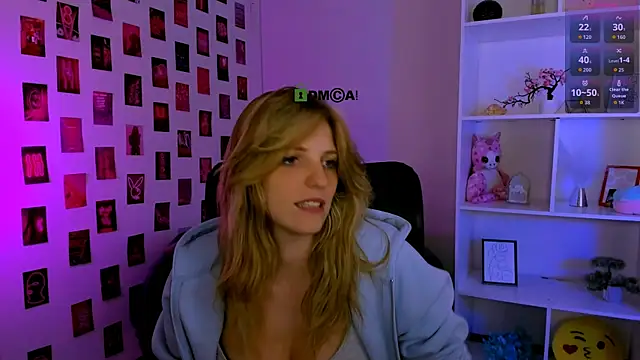 Snapshot of luna_berryy chatting on 07-14-26, 02:05 luna berryy online show from 07-14-26, 02:05