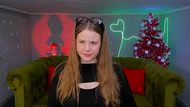 holy kitty online show from 01-25-25, 05:18