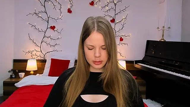 holy kitty online show from 03-20-25, 06:08