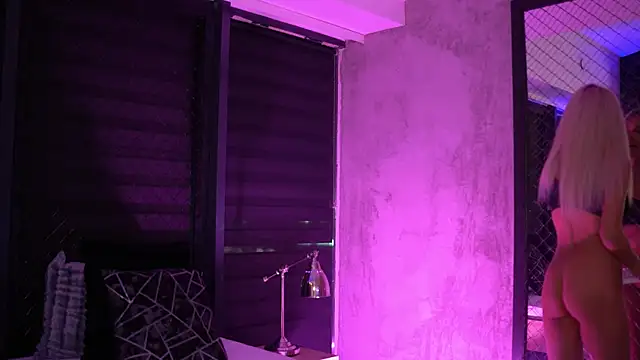 Candy Ivy online show from 10-28-25, 06:54