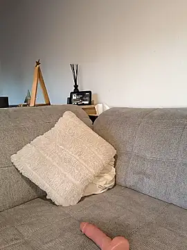 Secret couple  online show from 01-19-26, 06:50