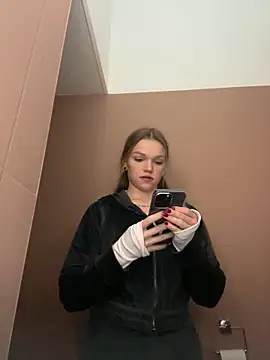 KitteCat online show from 12-26-24, 11:43