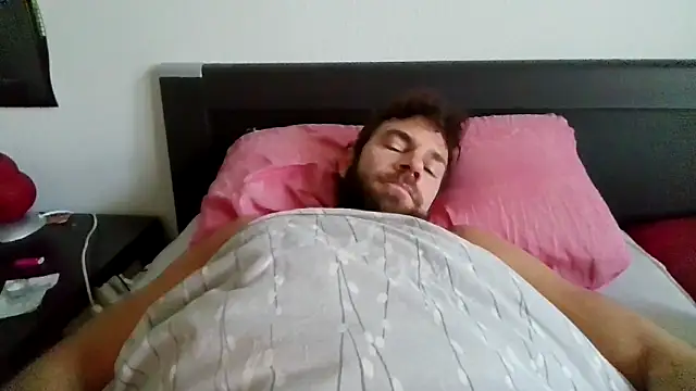 alpha-hunk online show from 10-26-25, 08:53