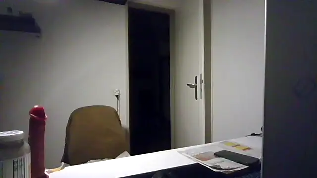 Snapshot of alpha-hunk chatting on 05-31-26, 09:16 alpha-hunk online show from 05-31-26, 09:16