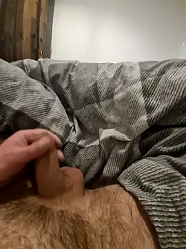 Snapshot of NiceBone000 chatting on 02-17-26, 09:32 NiceBone000 online show from 02-17-26, 09:32