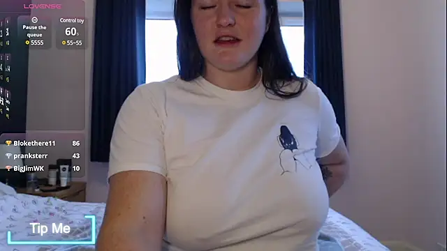 Snapshot of BustyBonnieUK chatting on 12-12-24, 10:02 BustyBonnieUK online show from 12-12-24, 10:02
