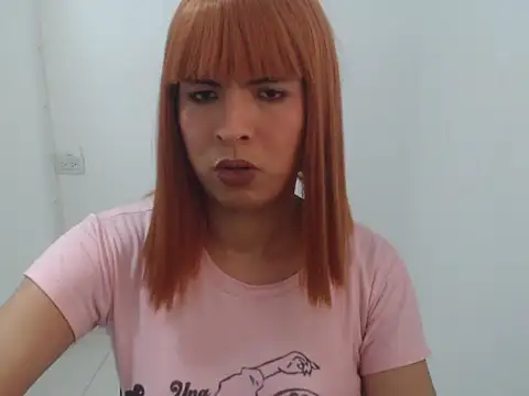 Snapshot of estefania224 chatting on 02-07-26, 02:54 estefania224 online show from 02-07-26, 02:54