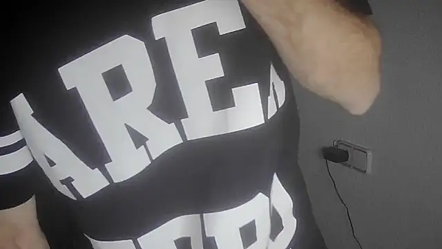 Snapshot of Murcianito chatting on 11-30-25, 06:01 Murcianito online show from 11-30-25, 06:01