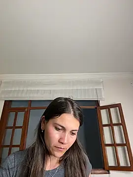 aurora divine online show from 09-25-25, 10:57