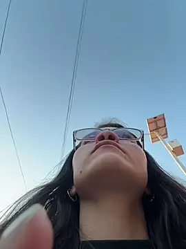 aurora divine online show from 02-25-26, 10:52