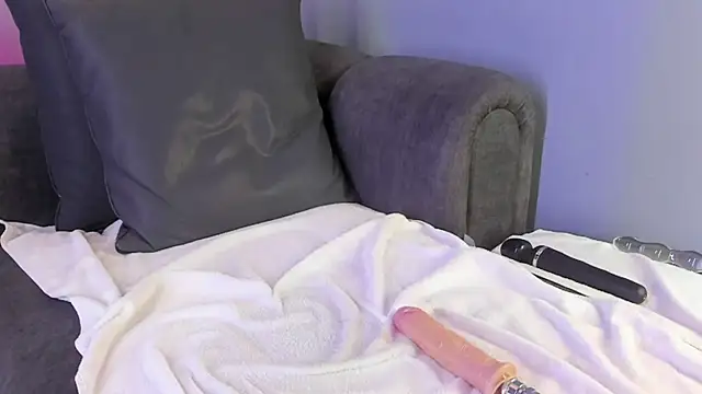 maddy walker online show from 12-31-24, 03:55