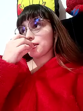 Snapshot of Lucyy-hess chatting on 01-08-25, 01:11 Lucyy-hess online show from 01-08-25, 01:11