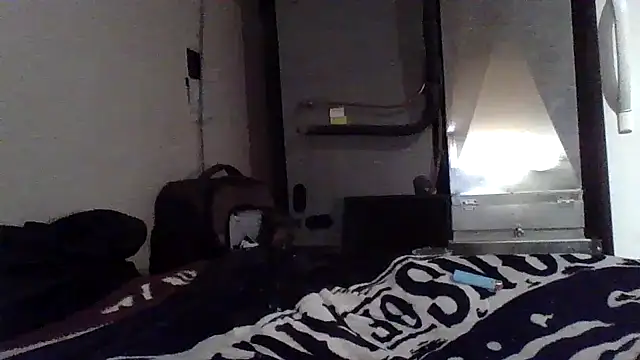 Snapshot of CandiedPompano chatting on 10-24-25, 10:06 CandiedPompano online show from 10-24-25, 10:06