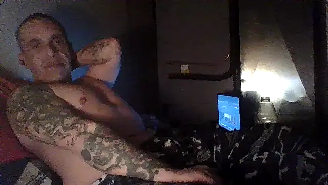 Snapshot of CandiedPompano chatting on 11-09-25, 04:22 CandiedPompano online show from 11-09-25, 04:22