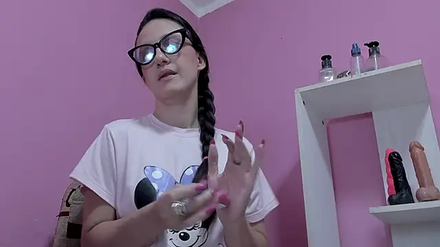 LolaBoobs online show from 10-06-25, 04:43