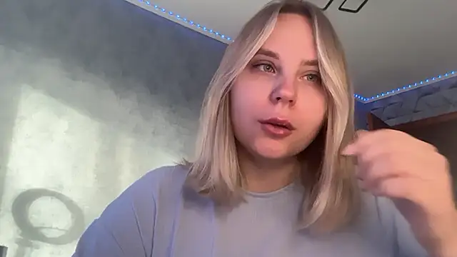 Thalia  Star online show from 11-13-25, 10:58