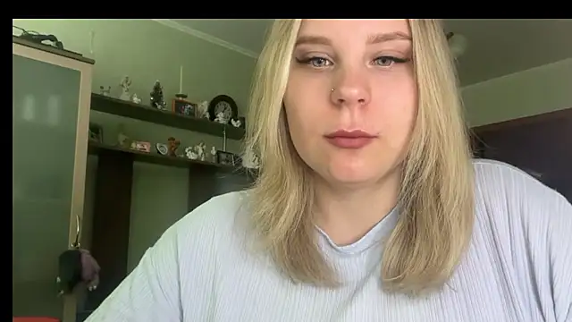 Thalia  Star online show from 04-04-26, 10:02