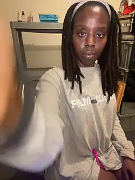 Snapshot of choclatepeaach chatting on 11-05-25, 06:46 choclatepeaach online show from 11-05-25, 06:46