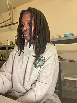 Snapshot of choclatepeaach chatting on 11-25-25, 11:43 choclatepeaach online show from 11-25-25, 11:43