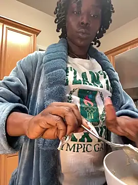 Snapshot of choclatepeaach chatting on 03-08-26, 02:10 choclatepeaach online show from 03-08-26, 02:10