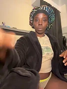 Snapshot of choclatepeaach chatting on 03-17-26, 02:20 choclatepeaach online show from 03-17-26, 02:20